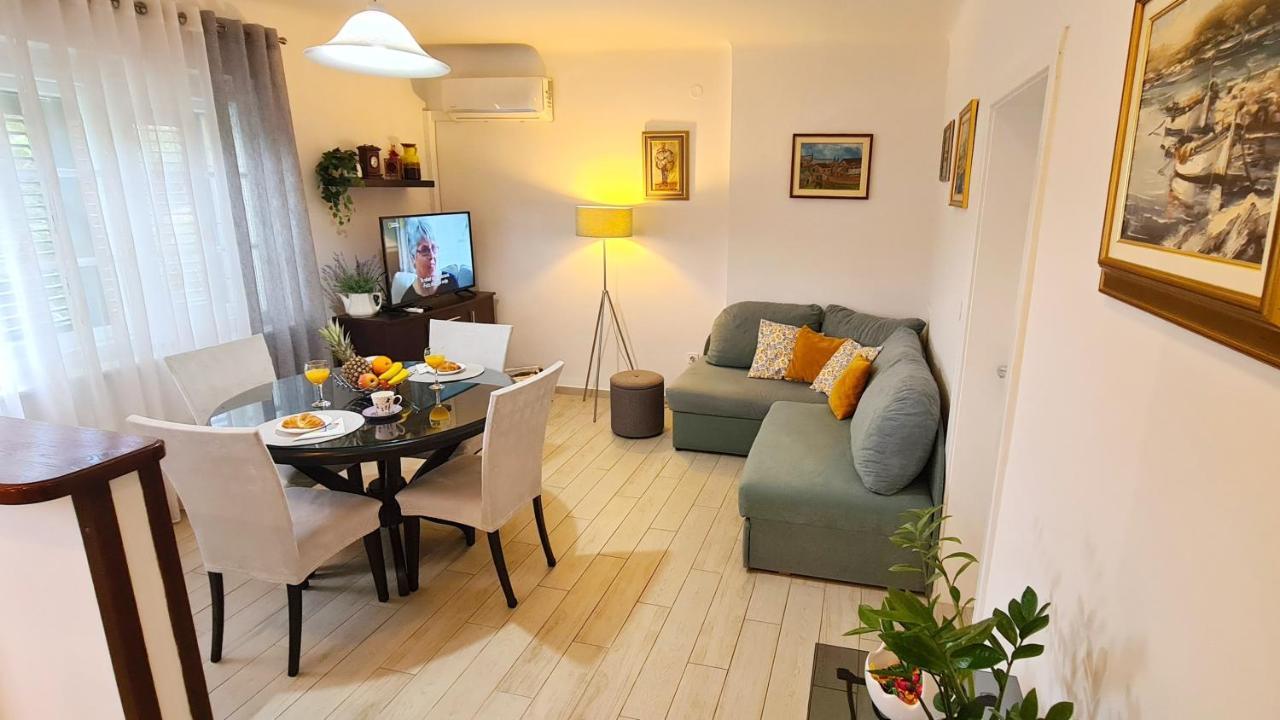 Apartment Sara Poljud Split Exterior foto